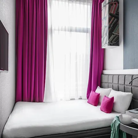 Hotel Ibis Styles Amstel 3*