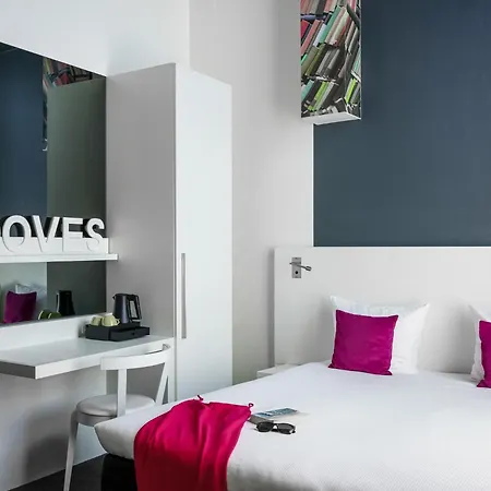 Ibis Styles Amstel Hotel 3*
