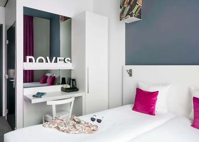 Ibis Styles Amstel Hotel 3*