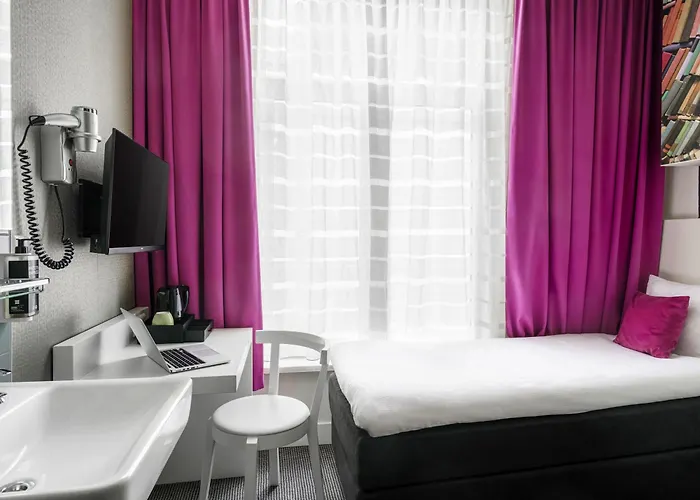 Hotel Ibis Styles Amstel 3*