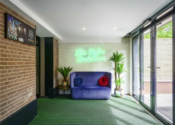 Ibis Styles Amstel Hotel 3*