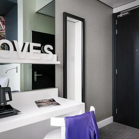 Ibis Styles Amstel 3*