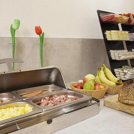 Ibis Styles Amstel Hotel 3*
