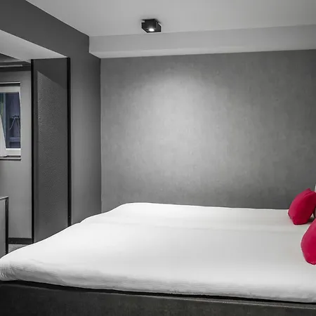 Hotel Ibis Styles Amstel 3*